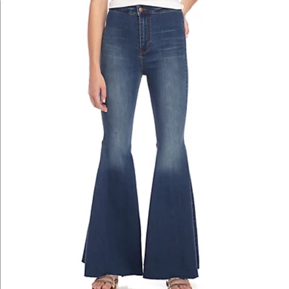 Free People Pants - Free People
Just Float On Flare Jeans size 29